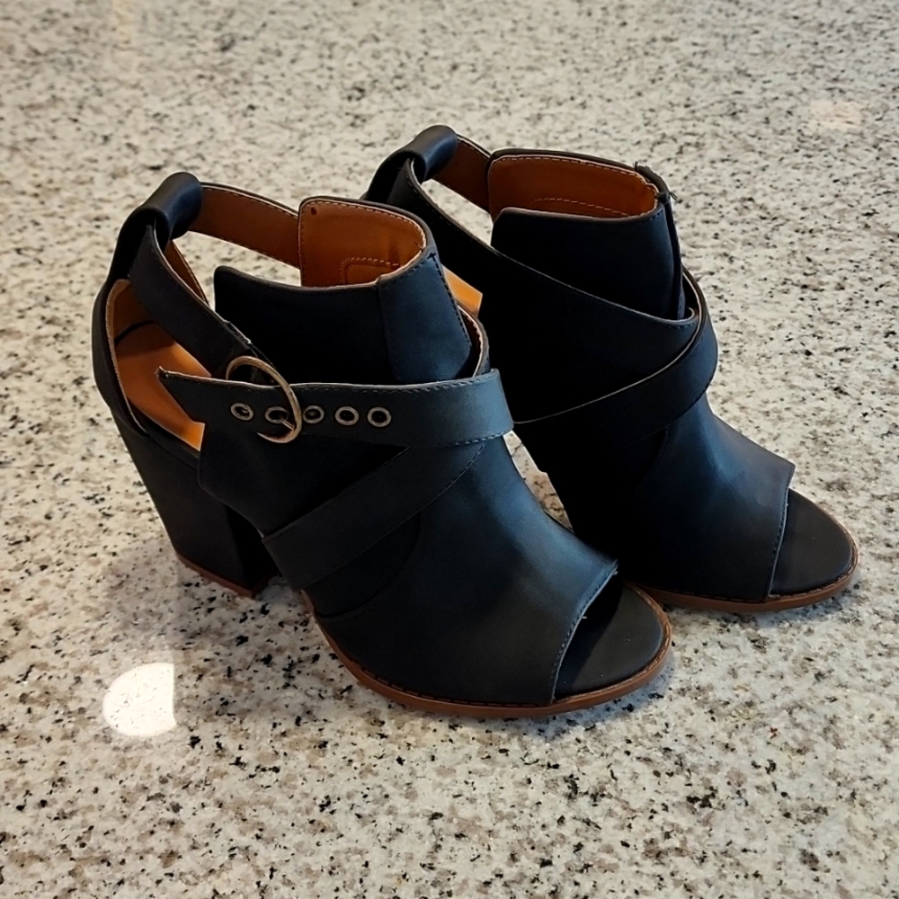 Qupid Heels